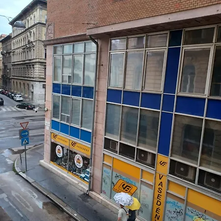 Loft House بيت ضيافة *