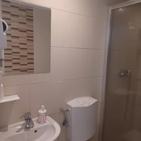 Loft House Πανσιόν