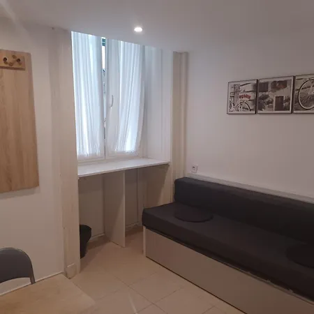 بيت ضيافة Loft House بودابست