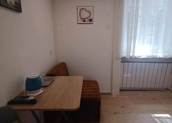 Loft House 게스트하우스 *