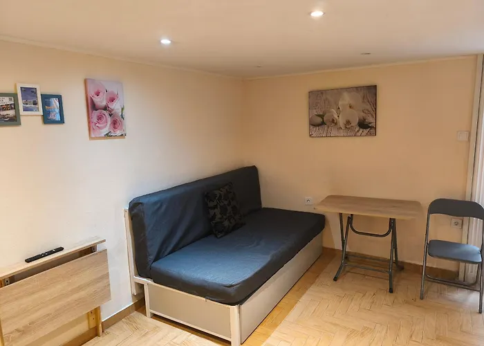 Loft House 招待所 *