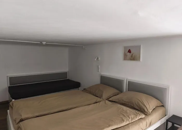 Loft House 게스트하우스 *