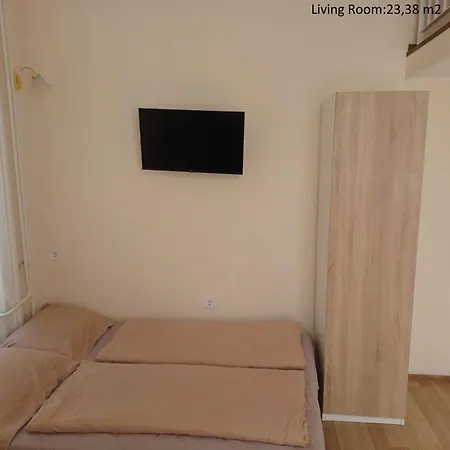 Loft House 게스트하우스