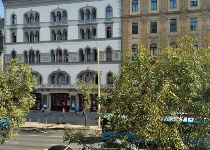 Loft House בודפשט