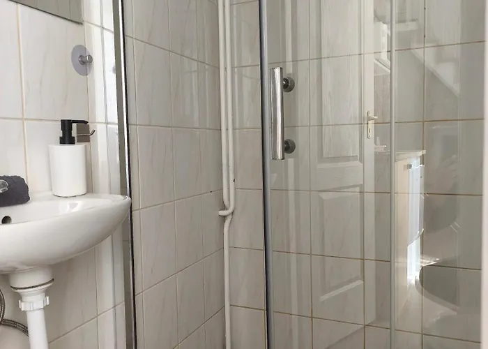 Loft House בית הארחה *